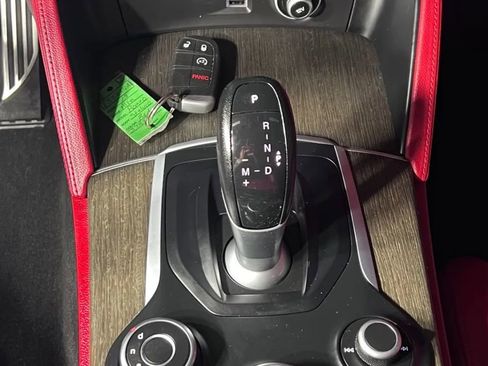 Used 2018 Alfa Romeo Stelvio Ti Sport image 30
