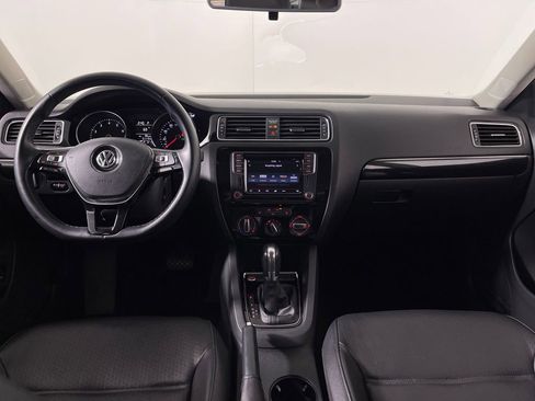 Used 2016 Volkswagen Jetta SEL FWD image 14