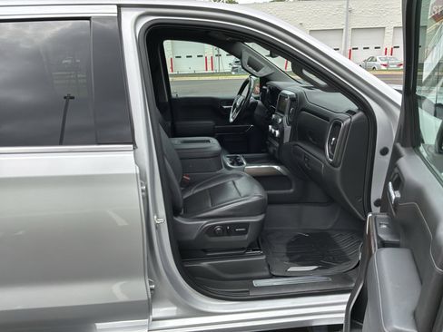 Used 2020 GMC Sierra 1500 SLT w/ SLT Premium Plus Package AWD/4WD image 32