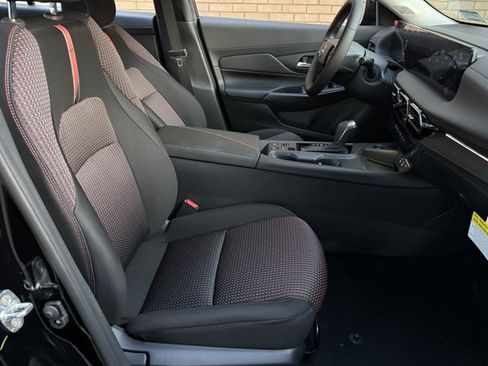 New 2026 Nissan Sentra SR w/ Floor Mat Package FWD image 6