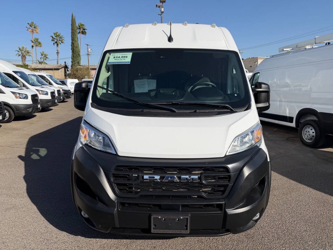 Used 2025 RAM ProMaster 3500 w/ Convenience Group FWD image 3