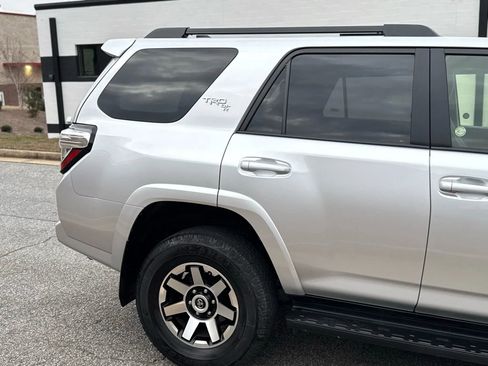 Used 2024 Toyota 4Runner TRD Off-Road Premium image 10