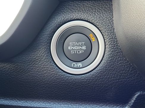 New 2025 RAM 2500 Big Horn AWD/4WD image 14