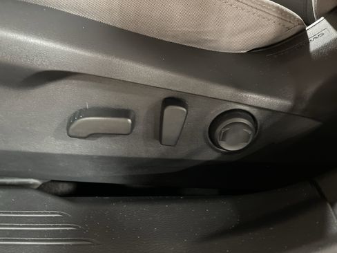 Used 2025 Subaru Legacy Premium image 9