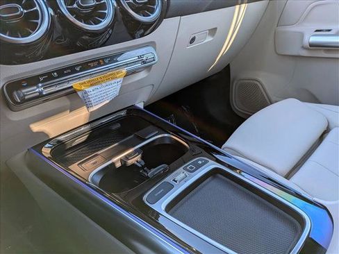 Certified 2025 Mercedes-Benz GLA 250 GLA 250 image 12