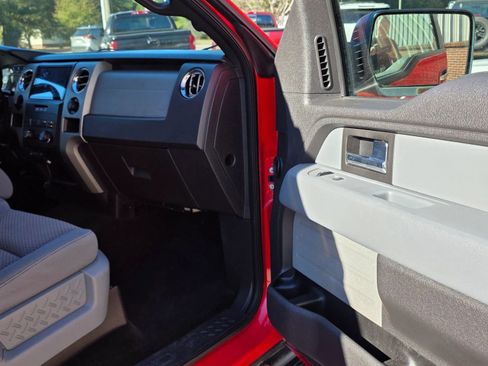 Used 2012 Ford F150 XLT w/ XLT Chrome Pkg image 15