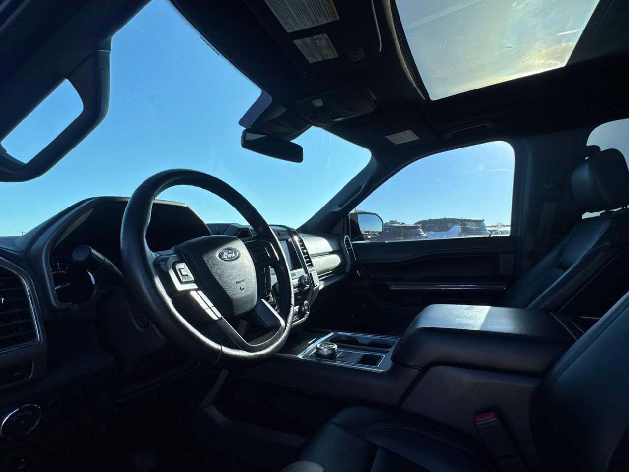 Used 2019 Ford Expedition XLT w/ Equipment Group 202A RWD image 46