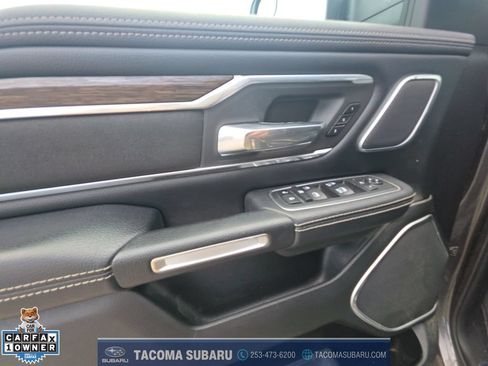 Used 2019 RAM 1500 Laramie AWD/4WD image 11
