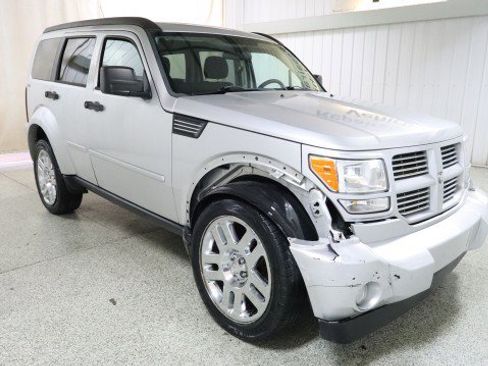 Used 2011 Dodge Nitro Heat image 5