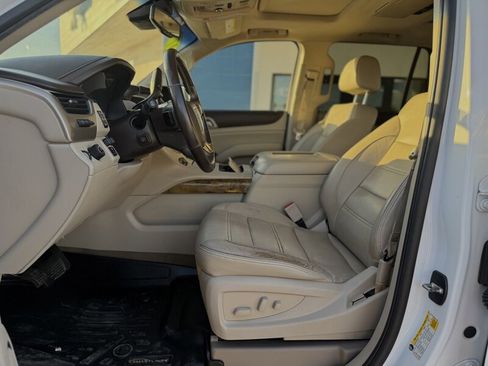 Used 2017 GMC Yukon Denali w/ Open Road Package image 5