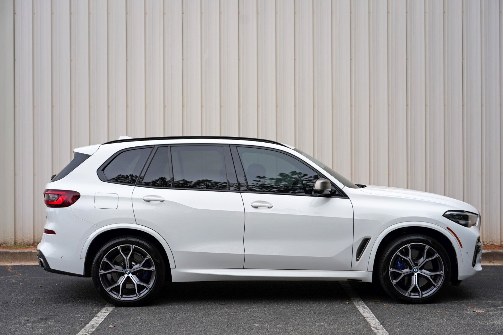 Used 2020 BMW X5 M50i AWD/4WD image 62