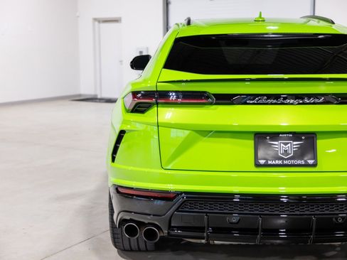 Used 2022 Lamborghini Urus image 14