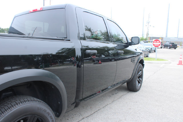 Used 2024 RAM 1500 Warlock AWD/4WD image 40