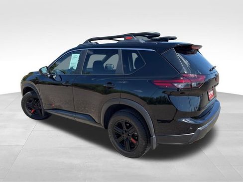 Certified 2025 Nissan Rogue SV AWD/4WD image 6