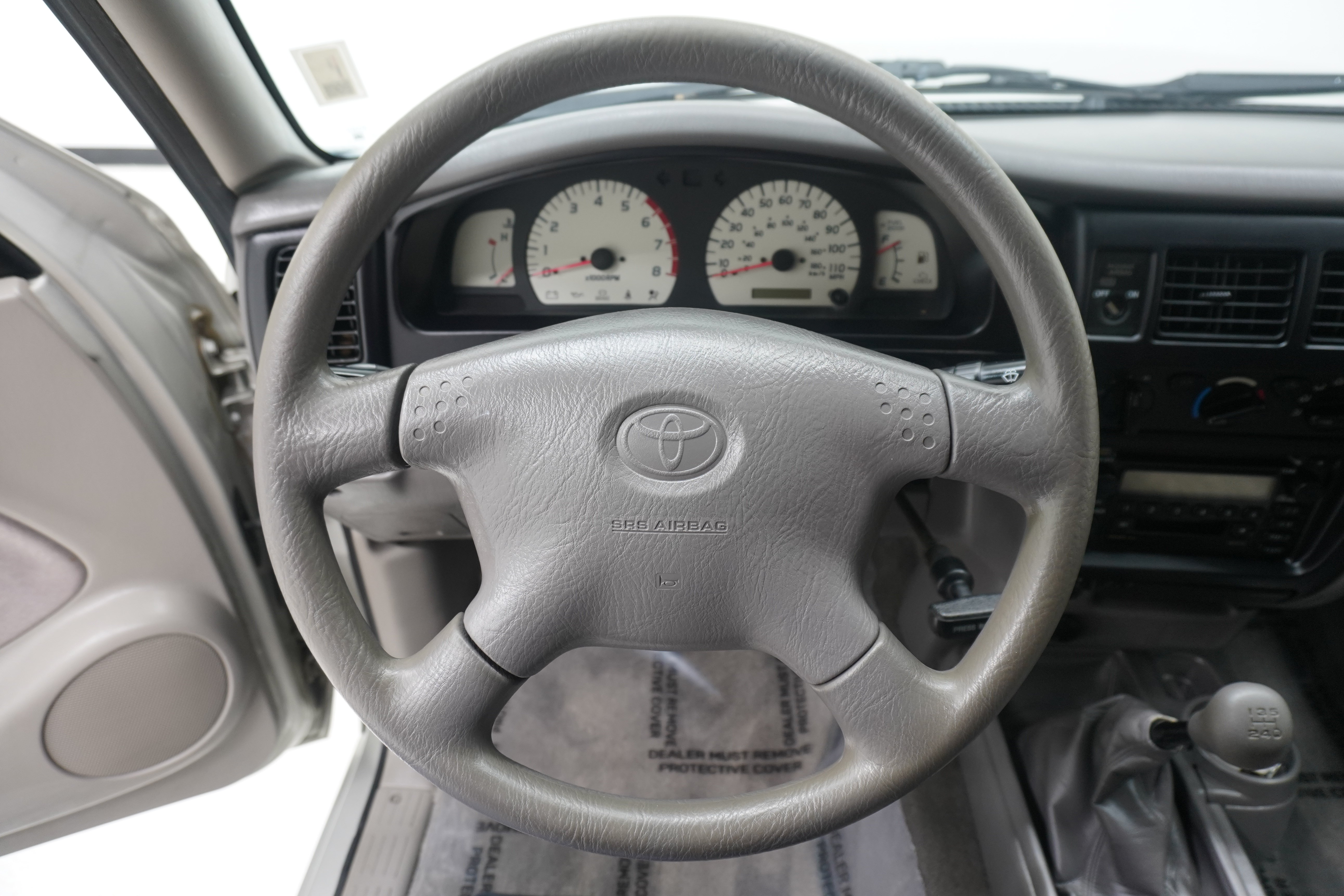 Used 2001 Toyota Tacoma 2WD Regular Cab w/ SR5 Pkg w/ Chrome Pkg image 12