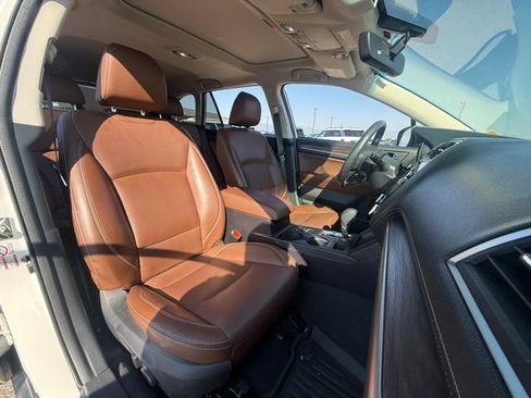 Used 2019 Subaru Outback 2.5i Touring AWD/4WD image 12