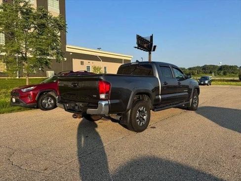 Used 2017 Toyota Tacoma TRD Off-Road w/ Tow Package AWD/4WD image 89