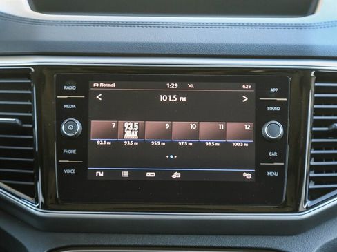 Used 2018 Volkswagen Atlas SEL w/ R-Line Package image 17