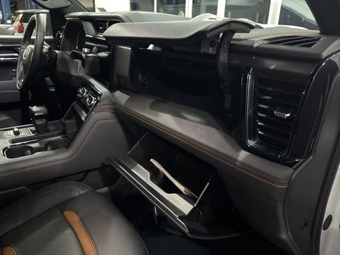 Certified 2025 GMC Sierra 1500 AT4 AWD/4WD image 38