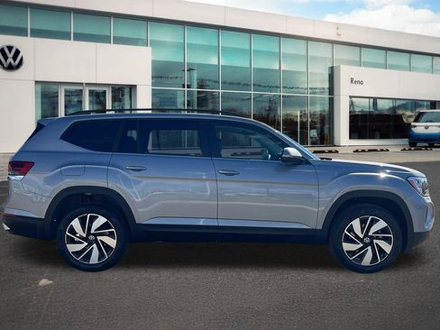 New 2026 Volkswagen Atlas SE FWD image 4