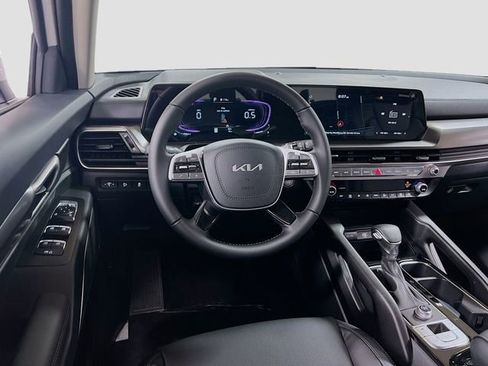 New 2025 Kia Telluride LX image 22