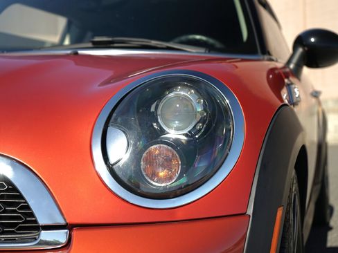 Used 2014 MINI Cooper Clubman S FWD image 8