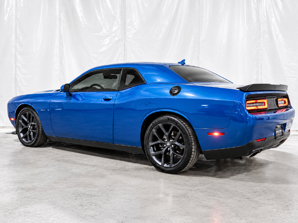 Used 2020 Dodge Challenger R/T w/ Blacktop Package RWD image 3