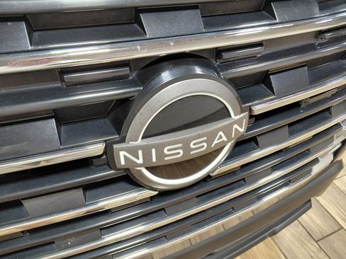 Used 2024 Nissan Rogue SV FWD image 19
