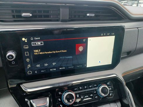 Used 2024 GMC Sierra 2500 AT4 w/ AT4 Premium Plus Package image 10