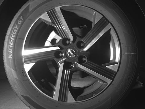Used 2025 Nissan Sentra SV FWD image 15