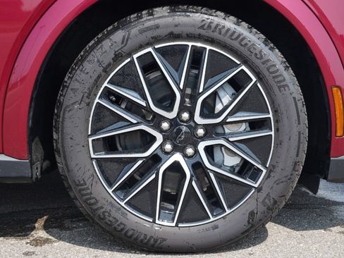 Used 2025 Ford Mustang Mach-E Premium AWD/4WD image 28