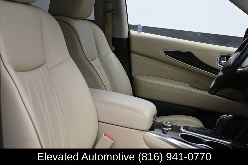 Used 2017 INFINITI QX60 Luxe w/ Deluxe Technology Package AWD/4WD image 8