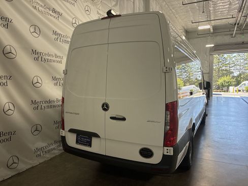 New 2025 Mercedes-Benz Sprinter 2500 image 6
