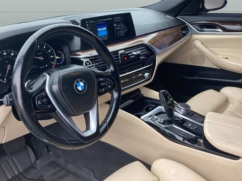 Used 2017 BMW 530i RWD image 15