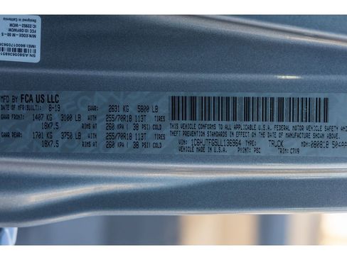 Used 2020 Jeep Gladiator Overland w/ Trailer Tow Package image 30