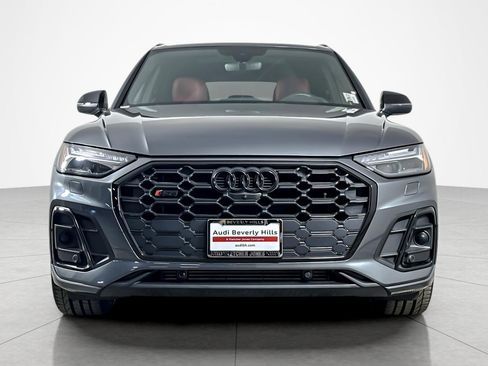 Used 2023 Audi SQ5 Prestige w/ Prestige Package image 8