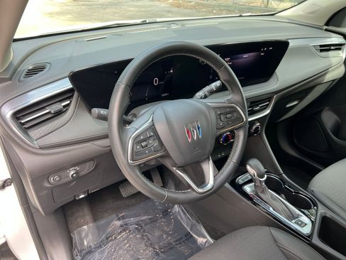 Used 2025 Buick Encore GX Preferred image 29