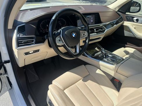 Used 2019 BMW X7 xDrive50i w/ Premium Package AWD/4WD image 19