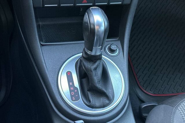 Used 2019 Volkswagen Beetle 2.0T S FWD image 20