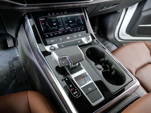 Used 2024 Audi Q7 2.0T Premium Plus w/ Premium Plus Package image 18