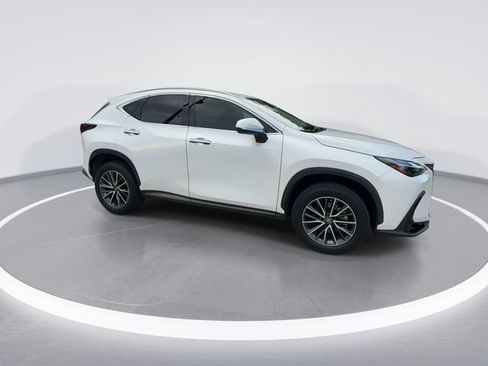 Used 2023 Lexus NX 250 FWD w/ Towing Package (2000 Lbs) image 2