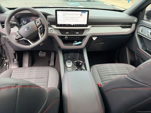 New 2026 Ford Explorer ST-Line w/ ST-Line Street Pack AWD/4WD image 17