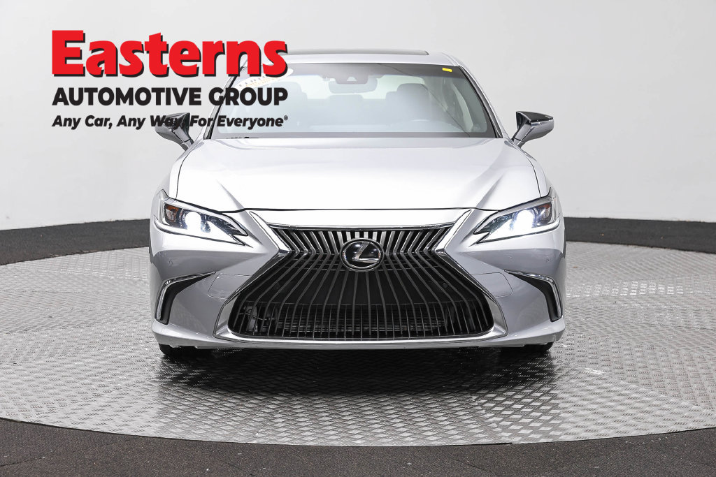 Used 2019 Lexus ES 350 w/ Accessory Package 2 FWD image 3