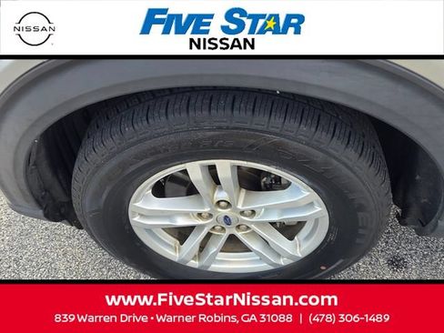 Used 2022 Ford Explorer XLT RWD image 18