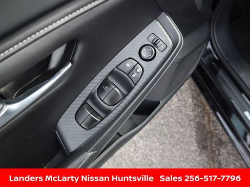 Used 2025 Nissan Sentra SV w/ Trunk Package image 21