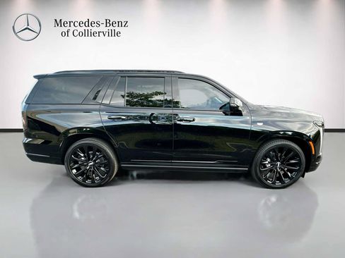 Used 2026 Cadillac Escalade Platinum Sport w/ LPO, ONYX Package AWD/4WD image 4
