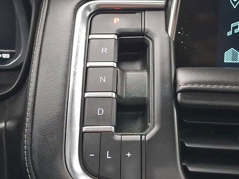 Used 2023 Chevrolet Tahoe Z71 w/ Luxury Package AWD/4WD image 16