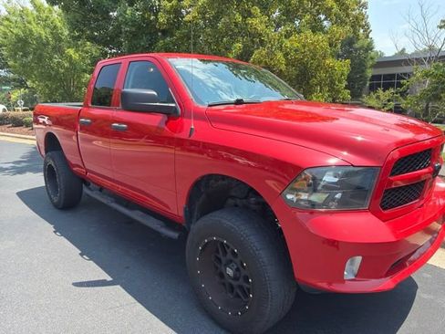 Used 2018 RAM 1500 Express w/ Express Value Package AWD/4WD image 2
