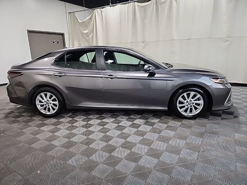 Used 2023 Toyota Camry LE FWD image 15