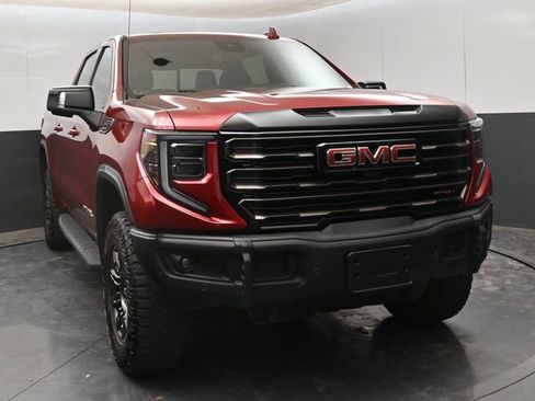Used 2024 GMC Sierra 1500 AT4X image 2